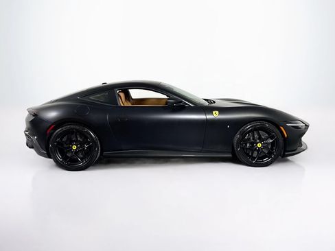 Certified 2024 Ferrari Roma RWD image 10