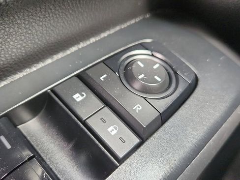 Used 2024 Toyota Tacoma TRD Off-Road AWD/4WD image 19