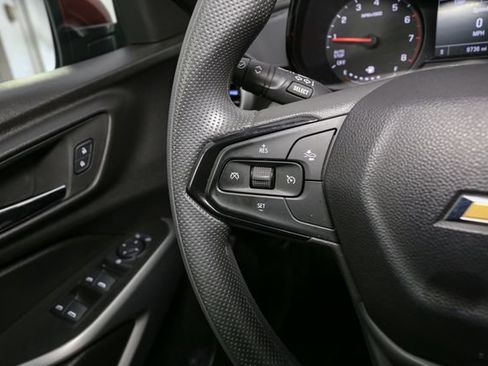 Used 2025 Chevrolet Trax LS w/ LS Convenience Package FWD image 27