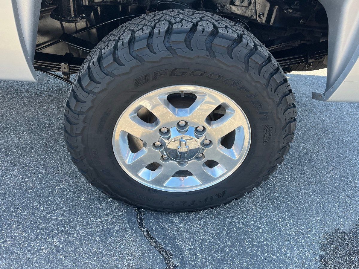 Used 2014 Chevrolet Silverado 3500 LT w/ Interior Plus Package AWD/4WD image 39
