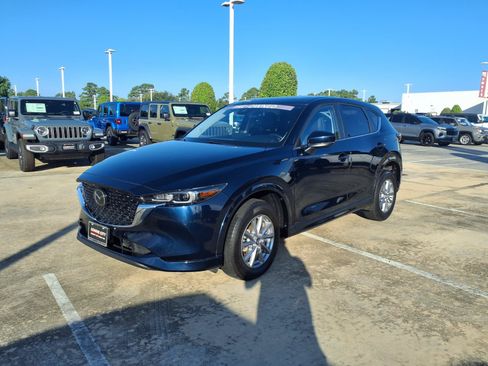 Used 2025 MAZDA CX-5 AWD 2.5 S w/ Preferred Package image 3