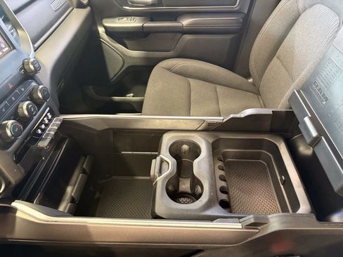 Used 2020 RAM 1500 Big Horn RWD image 25
