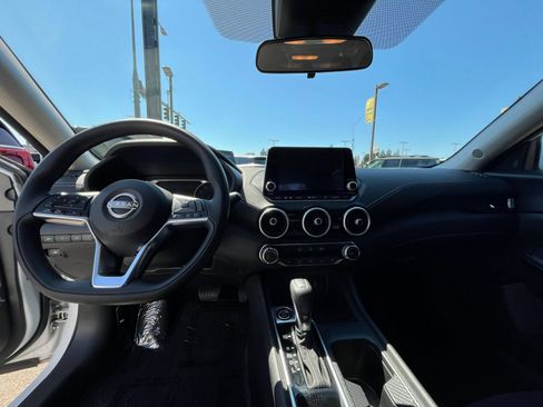 Used 2025 Nissan Sentra SV FWD image 28