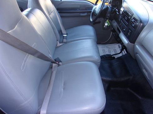 Used 2006 Ford F350 XL image 27