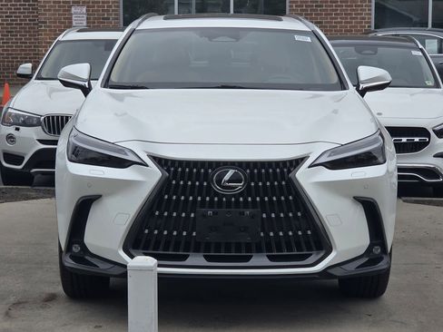 Used 2022 Lexus NX 450h+ AWD w/ Vision Package image 5