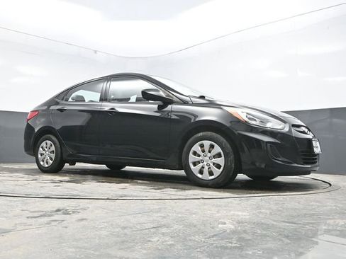 Used 2017 Hyundai Accent SE image 29