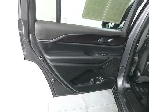 Used 2023 Jeep Grand Cherokee L Laredo AWD/4WD image 26