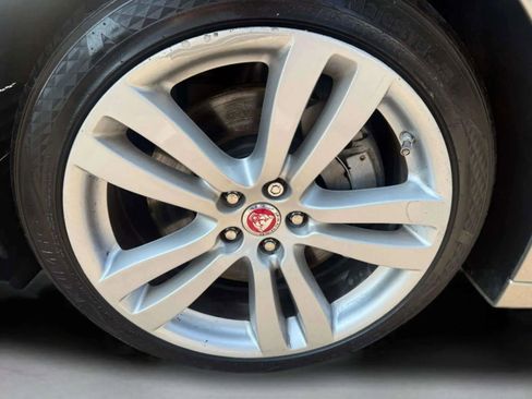 Used 2016 Jaguar XJ L Portfolio image 37