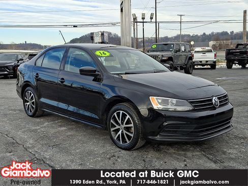 Used 2016 Volkswagen Jetta SE image 1