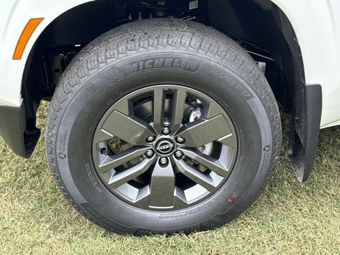 New 2026 Nissan Frontier SV image 14