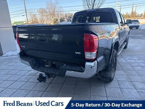 Used 2016 Toyota Tacoma SR5 image 5