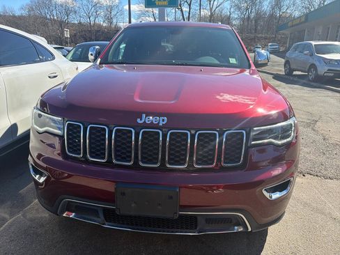 Used 2021 Jeep Grand Cherokee Limited w/ Premium Lighting Group image 2