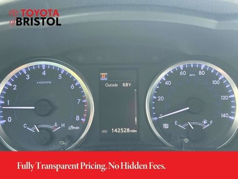 Used 2018 Toyota Highlander Plus AWD/4WD image 36