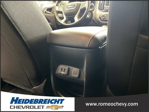 Used 2022 GMC Canyon Elevation w/ Trailering Package image 17