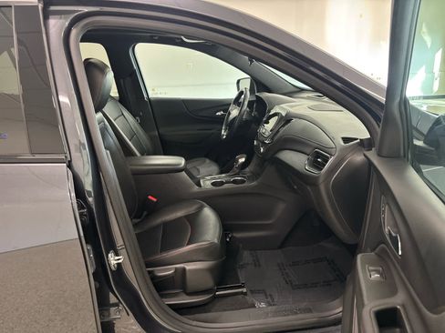Used 2022 Chevrolet Equinox RS w/ RS Leather Package image 14