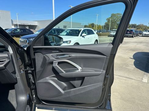 New 2025 Audi Q5 Premium Plus image 31