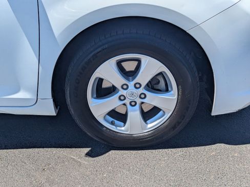 Used 2017 Toyota Sienna LE FWD image 8
