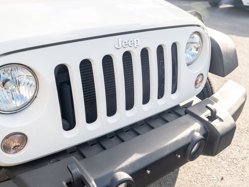 Used 2017 Jeep Wrangler Unlimited Sport w/ Quick Order Package 24S AWD/4WD image 17