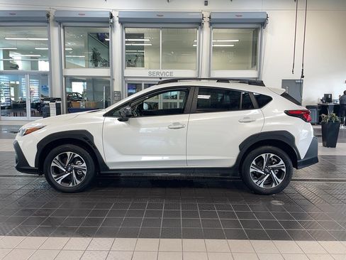 Used 2024 Subaru Crosstrek 2.0i Premium AWD/4WD image 4