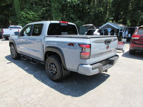 Used 2023 Nissan Frontier PRO-4X w/ Pro-4X Premium Package AWD/4WD image 3