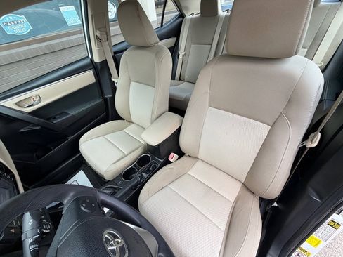 Used 2016 Toyota Corolla LE FWD image 12