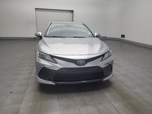 Used 2021 Toyota Camry XLE w/ Navigation Upgrade Package FWD image 14