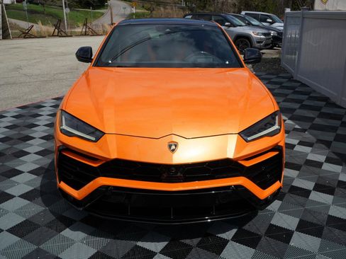 Used 2022 Lamborghini Urus AWD/4WD image 14