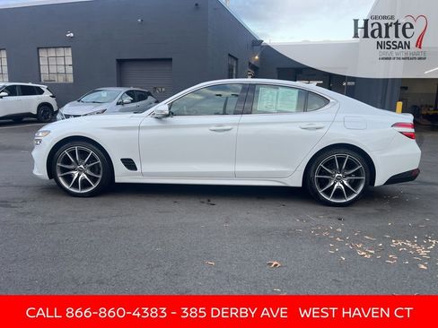 Used 2023 Genesis G70 2.0T image 2