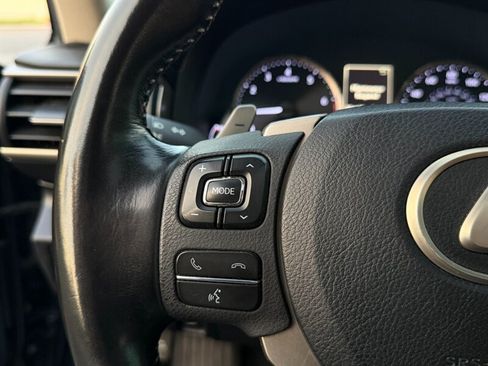 Used 2018 Lexus IS 300 RWD image 28