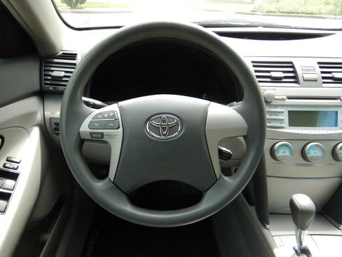 Used 2007 Toyota Camry LE FWD image 15