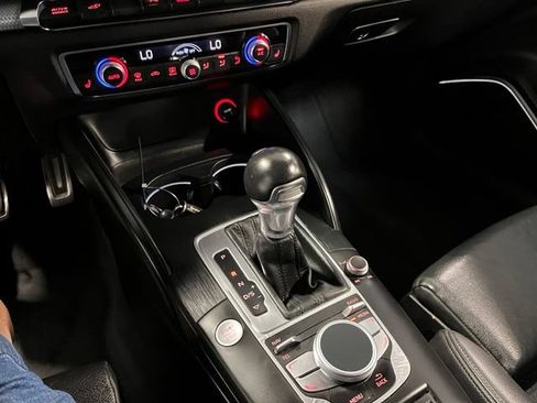 Used 2016 Audi A3 e-tron Prestige FWD image 29