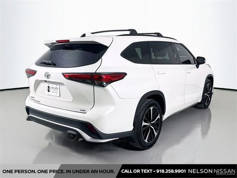 Used 2021 Toyota Highlander XSE image 5