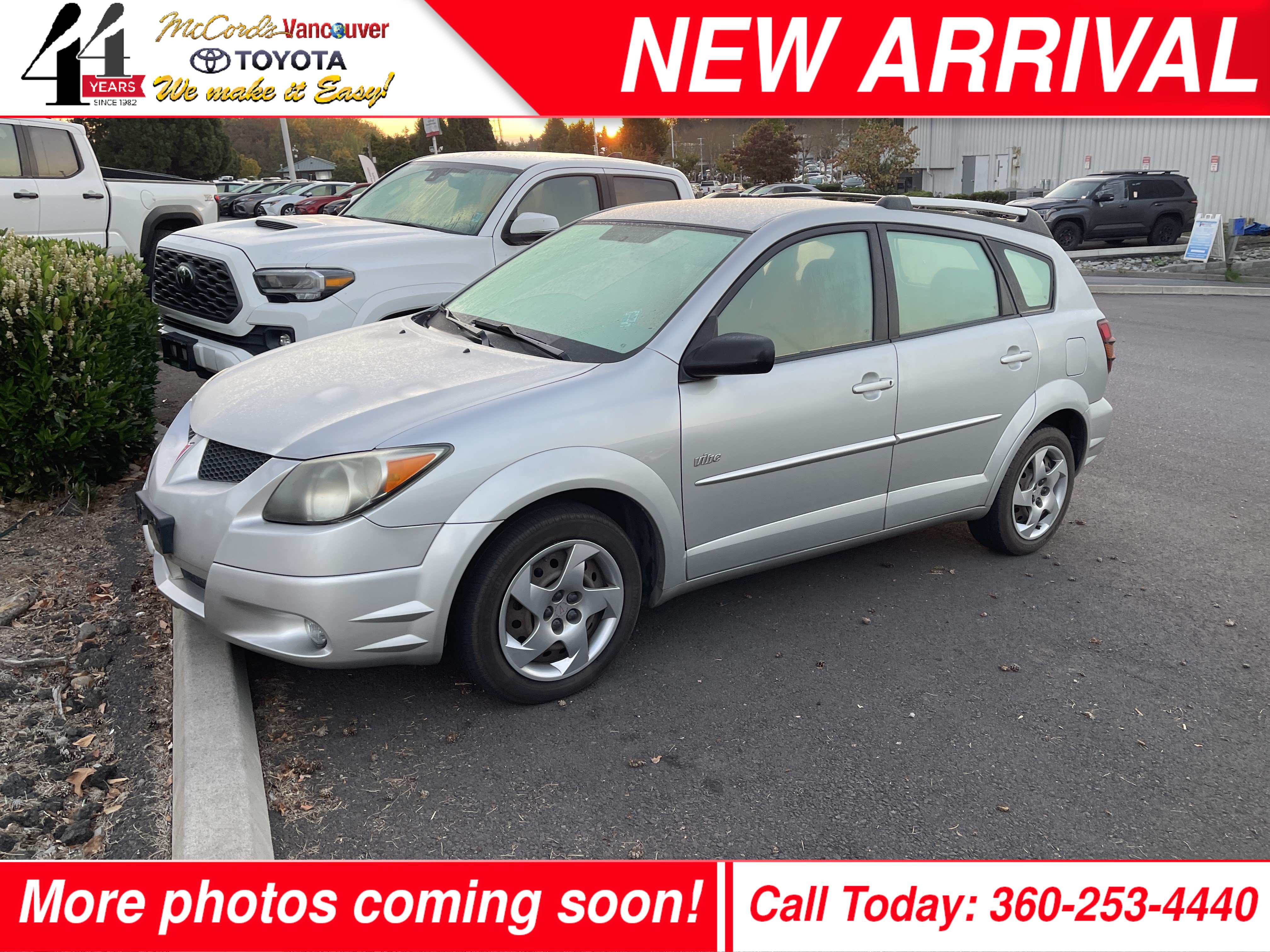 Used 2004 Pontiac Vibe FWD image 1