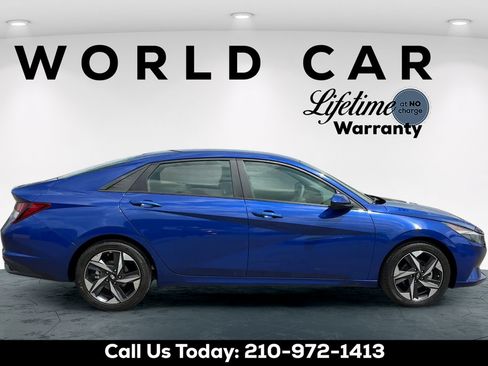 Used 2023 Hyundai Elantra SEL w/ Convenience Package FWD image 8