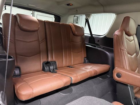 Used 2020 Cadillac Escalade ESV Premium Luxury AWD/4WD image 49