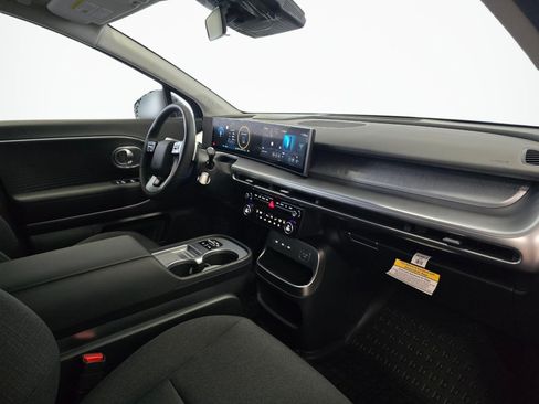 New 2026 Hyundai Ioniq 9 SE AWD/4WD image 42