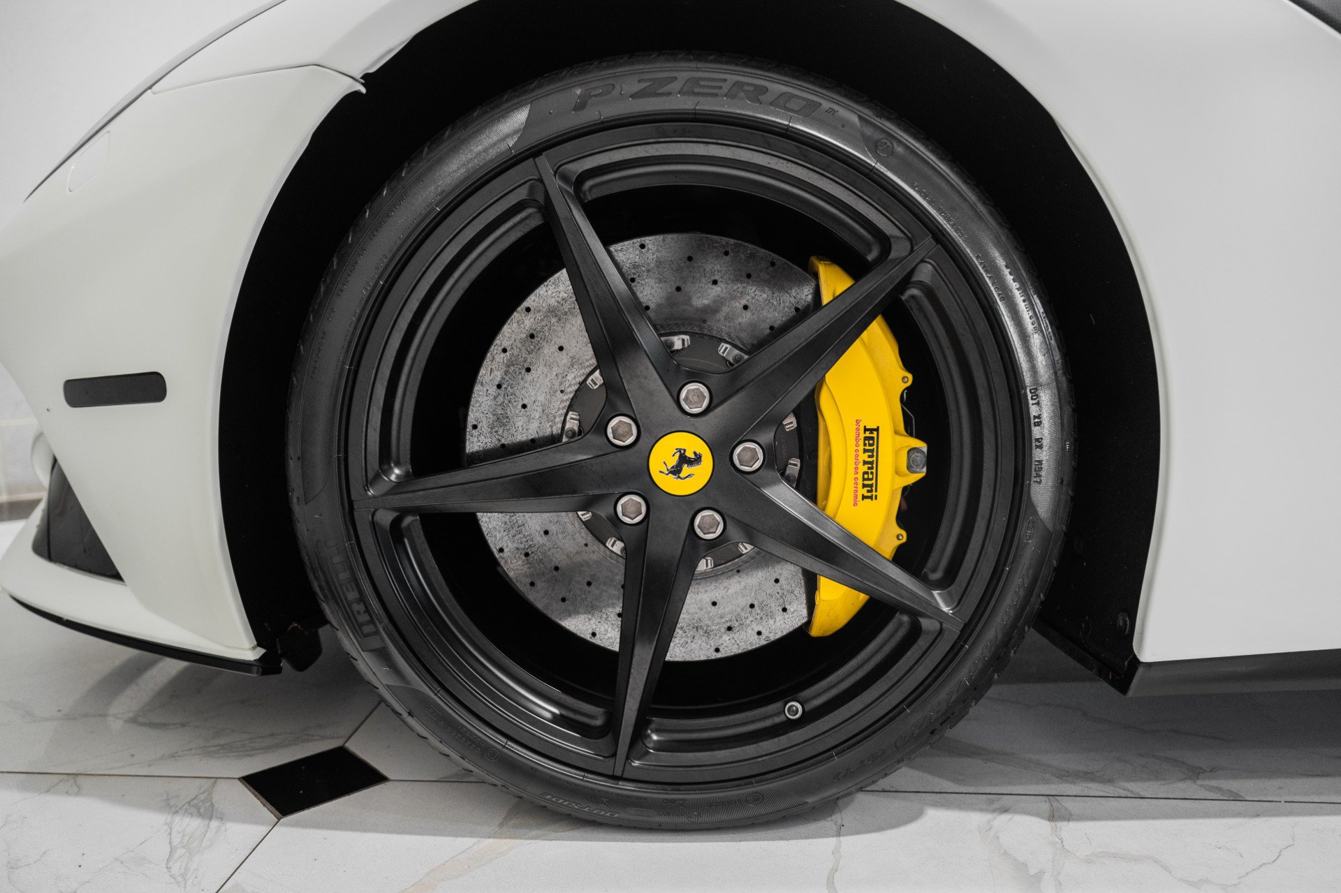 Used 2017 Ferrari F12 Berlinetta RWD image 15