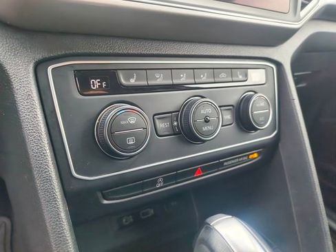 Used 2019 Volkswagen Atlas SE w/ Towing Package image 28