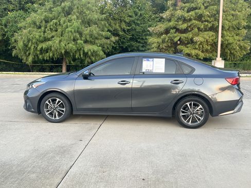 Used 2024 Kia Forte LXS FWD image 6