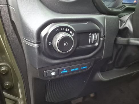 Used 2024 Jeep Wrangler High Altitude AWD/4WD image 14
