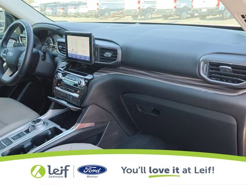 Used 2021 Ford Explorer Limited w/ Equipment Group 301A image 40