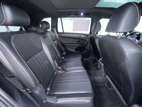Used 2024 Volkswagen Tiguan SE R-Line image 12