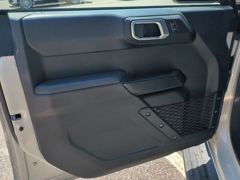Used 2025 Ford Bronco Outer Banks AWD/4WD image 22