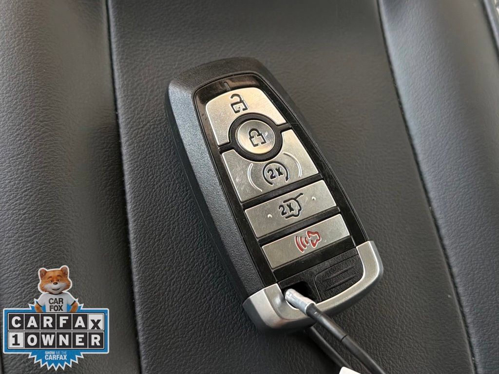 Used 2025 Ford Expedition Max Platinum AWD/4WD image 27