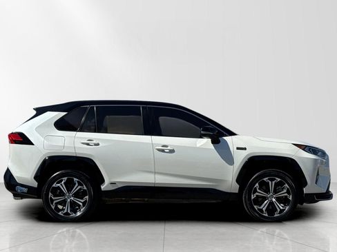 Used 2021 Toyota RAV4 XSE w/ Premium Package AWD/4WD image 4