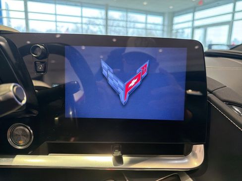 Used 2021 Chevrolet Corvette Stingray Convertible w/ Battery Protection Package image 13