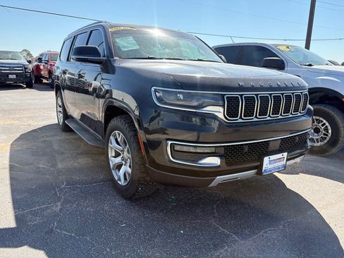 Used 2022 Jeep Wagoneer Series II RWD image 7