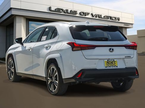 New 2026 Lexus UX 300h FWD image 4