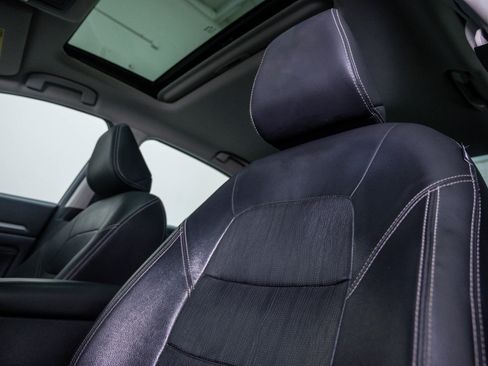 Used 2020 Nissan Altima 2.5 Platinum FWD image 19