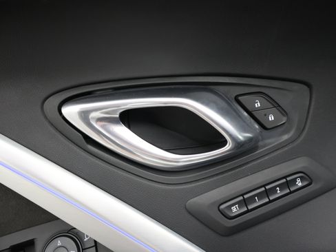 Used 2020 Chevrolet Camaro ZL1 RWD image 36